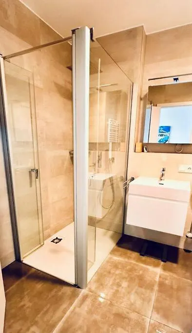 Charming One Bedroom Flat With Spa, Gym, Terrace And Parking Luxembourg 0*,